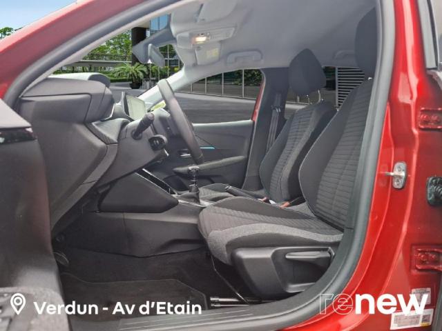 Peugeot 208 image 1