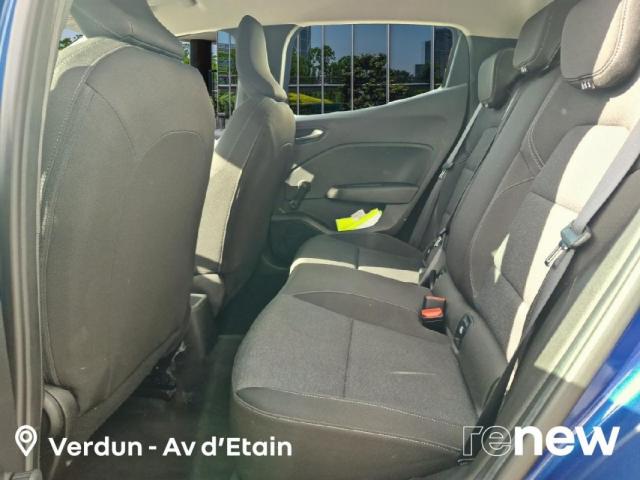 Renault Clio image 8