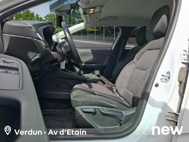 Renault Clio image 6