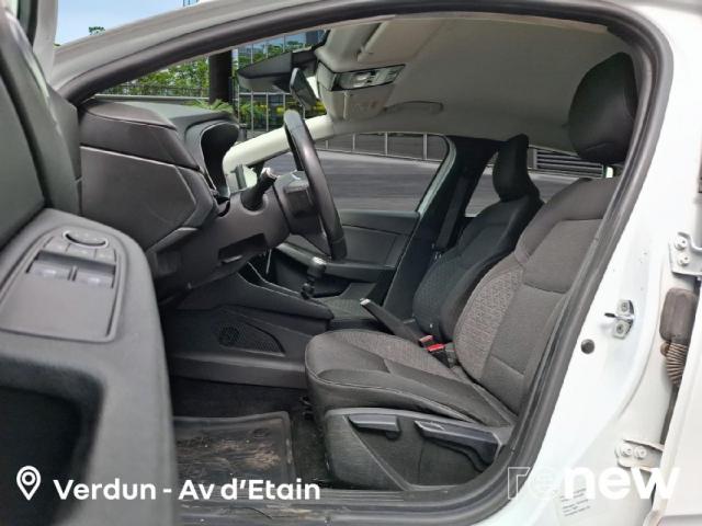 Renault Clio image 6