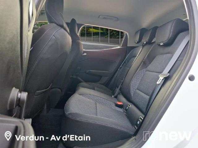Renault Clio image 6