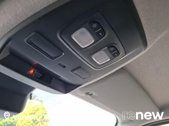 Renault Trafic image 2