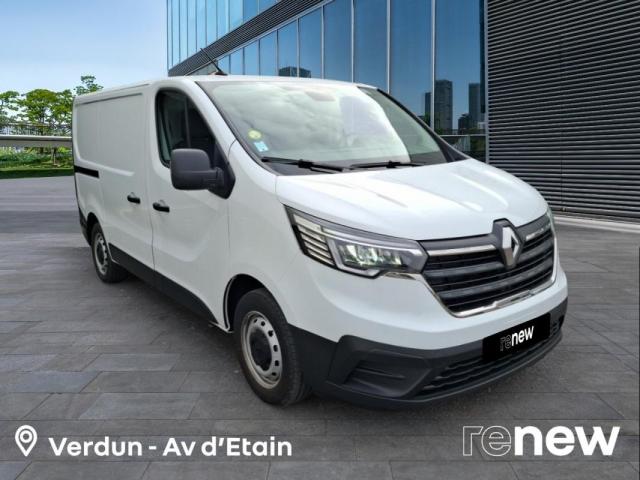 Renault Trafic image 1