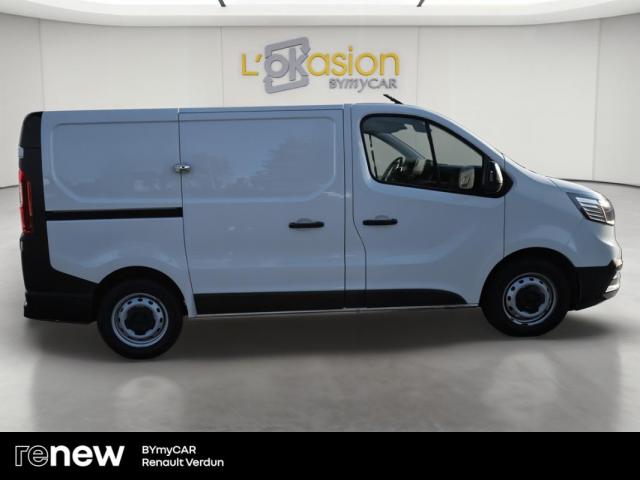 Renault Trafic image 9