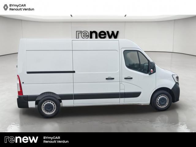 Renault Master image 9