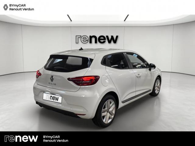 Renault Clio image 9