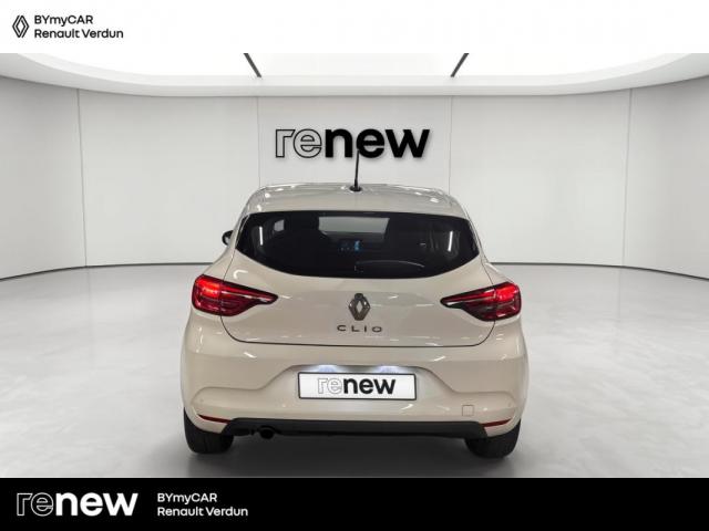 Renault Clio image 9