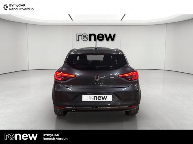 Renault Clio image 9