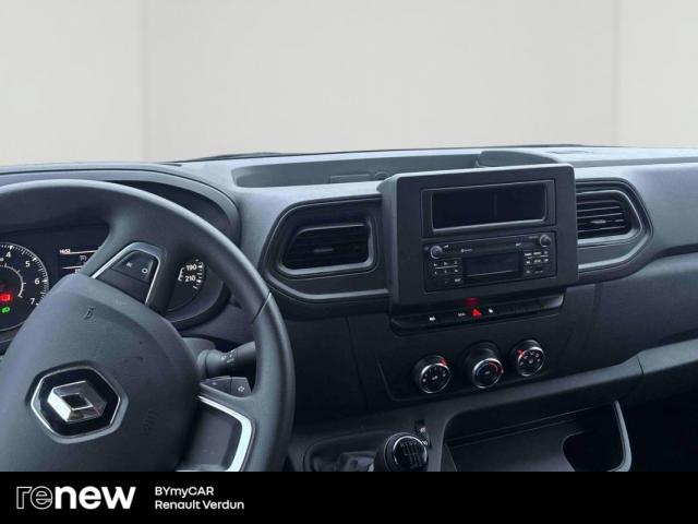 Renault Master image 8
