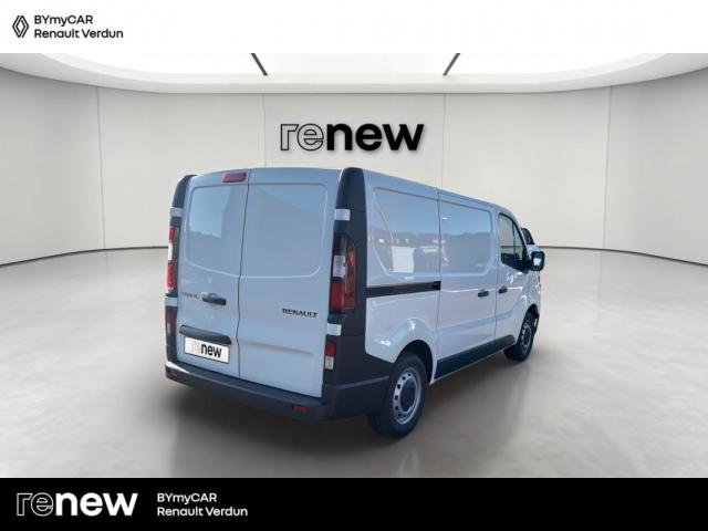 Renault Trafic image 2