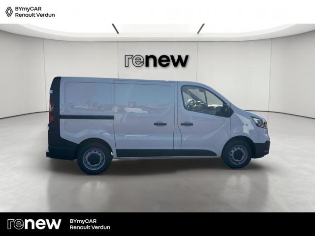 Renault Trafic image 8