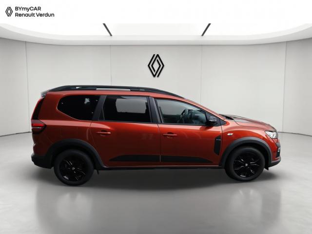 Dacia Jogger image 1