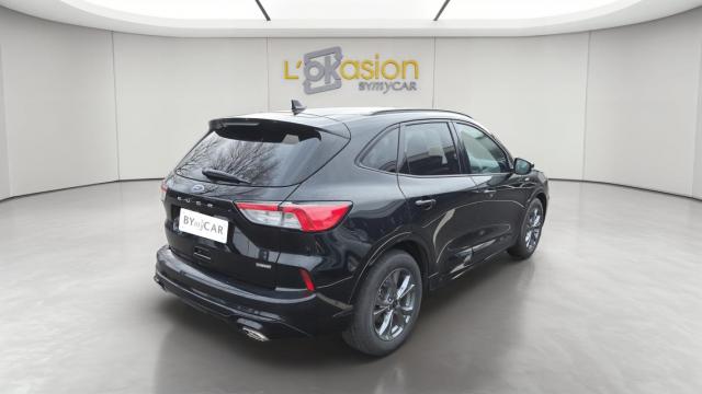 Ford Kuga image 6