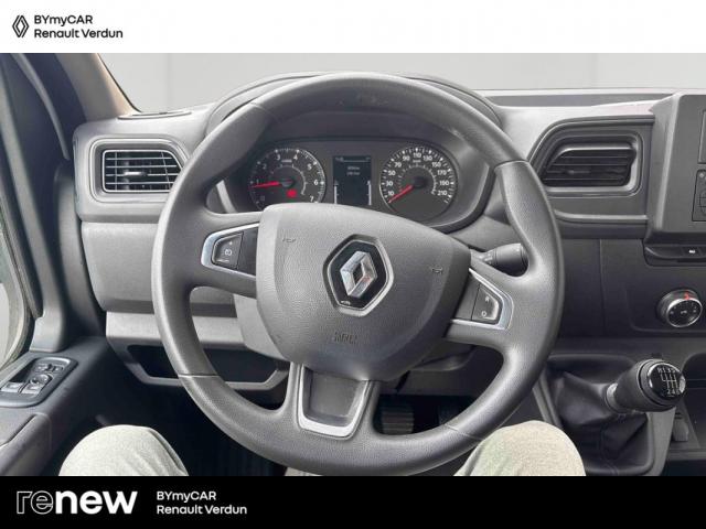 Renault Master image 1