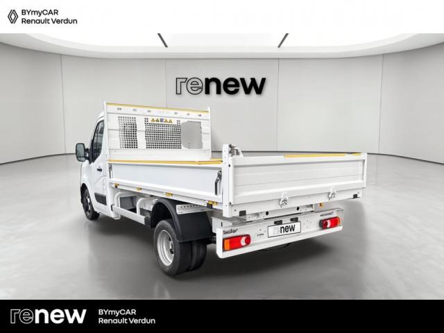 Renault Master image 2