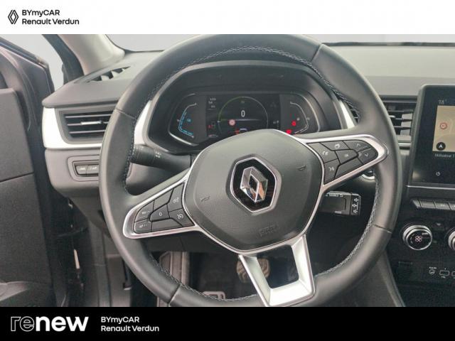 Renault Captur image 2