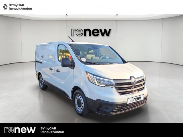 Renault Trafic image 2