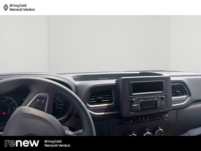 Renault Master image 8