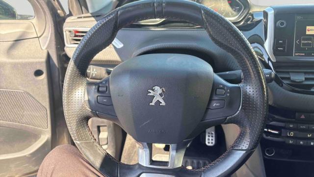 Peugeot 208 image 5