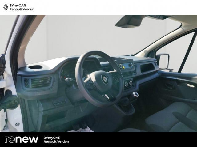 Renault Trafic image 1