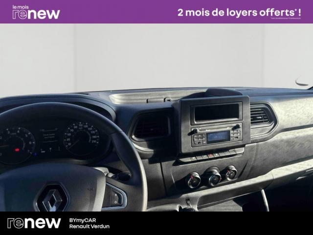 Renault Master image 9
