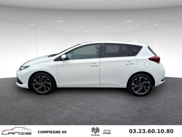 Toyota Auris image 3