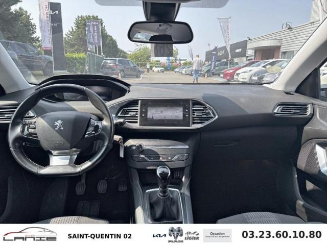 Peugeot 308 image 2