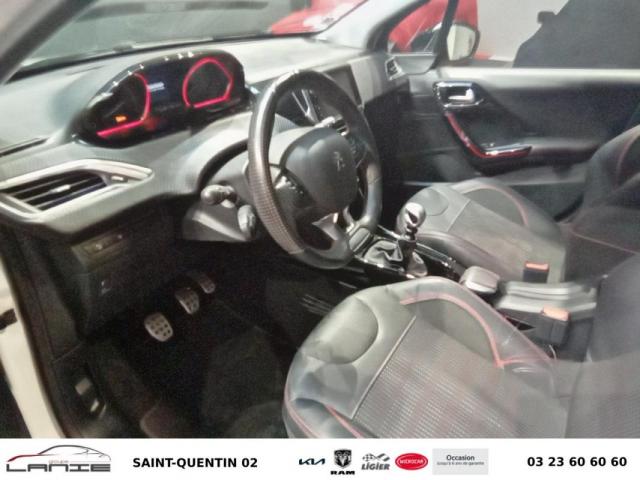 Peugeot 2008 image 9