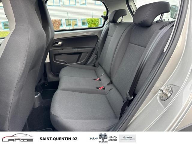 Volkswagen Up! image 9