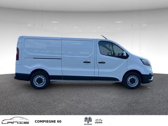 Renault Trafic image 9