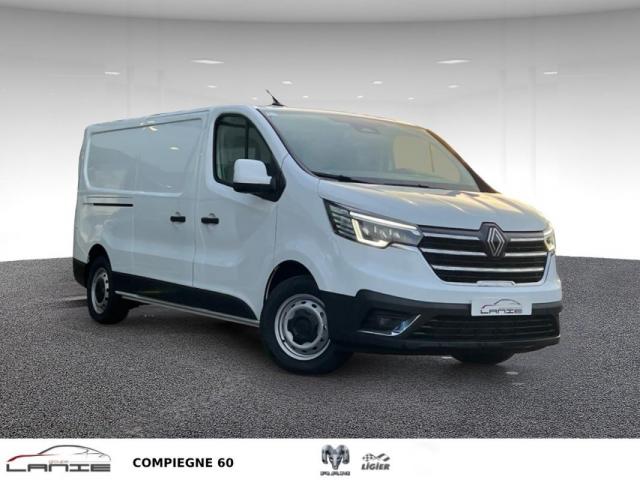 Renault Trafic image 2