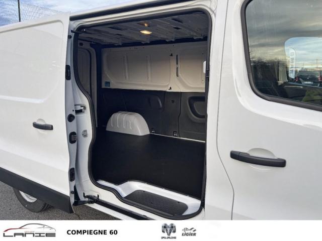 Renault Trafic image 8