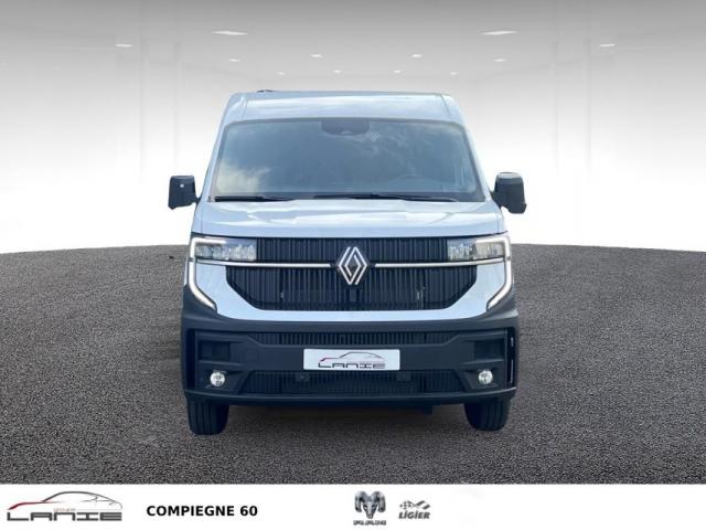 Renault Master image 2