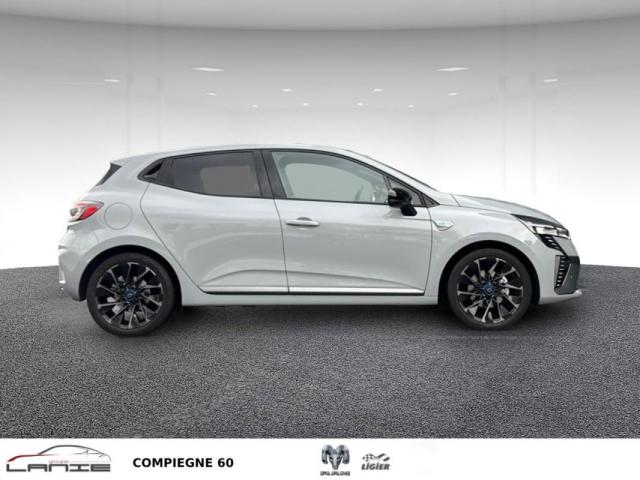 Renault Clio image 2