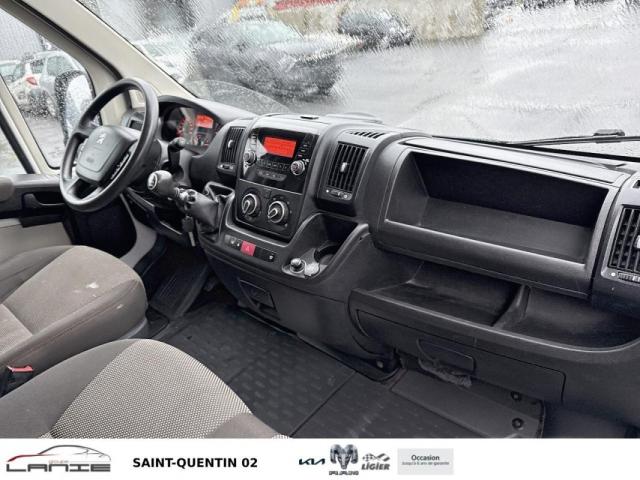 Peugeot Boxer image 2