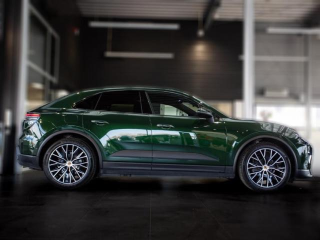 Porsche Macan image 8