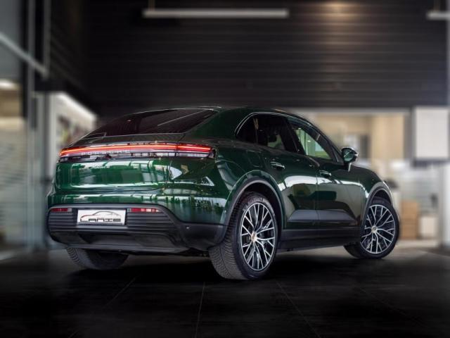 Porsche Macan image 4