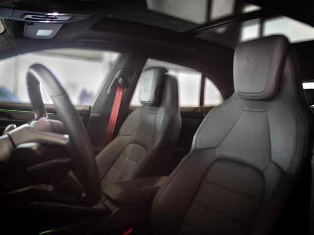 Porsche Macan image 5