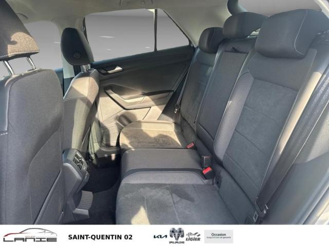 Volkswagen T-Roc image 2