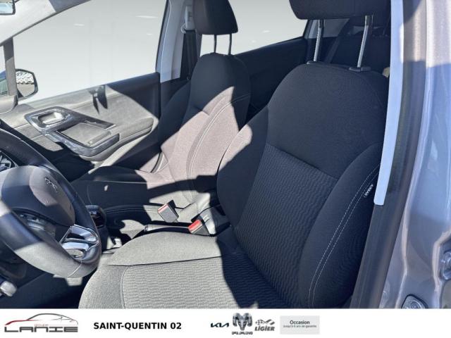 Peugeot 208 image 3