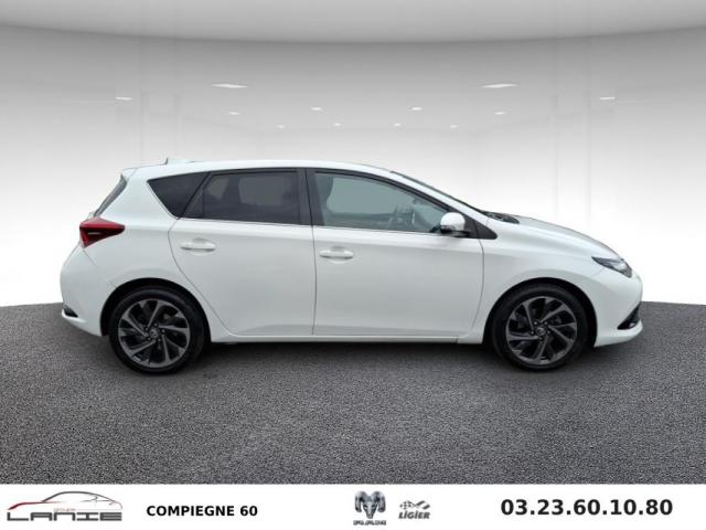 Toyota Auris image 4