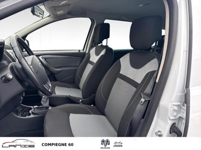 Dacia Duster image 9