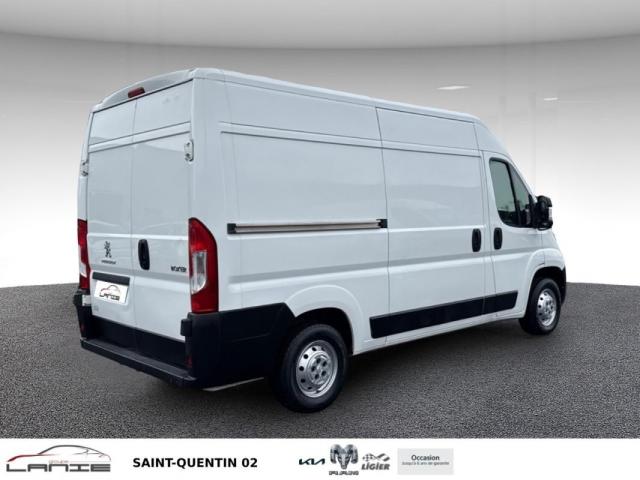 Peugeot Boxer image 2