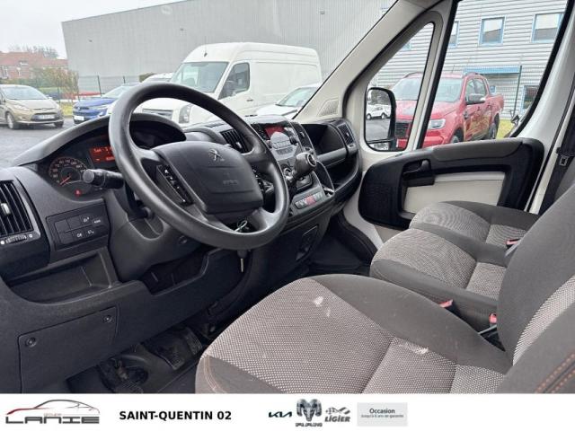 Peugeot Boxer image 1