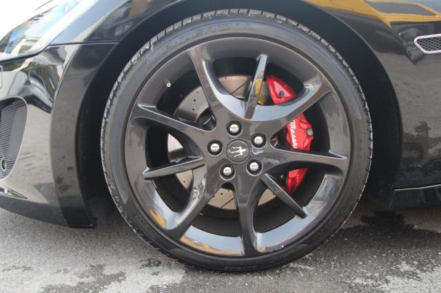 Maserati Granturismo image 6