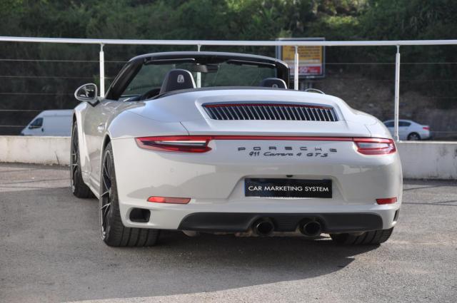 Porsche 911 image 4