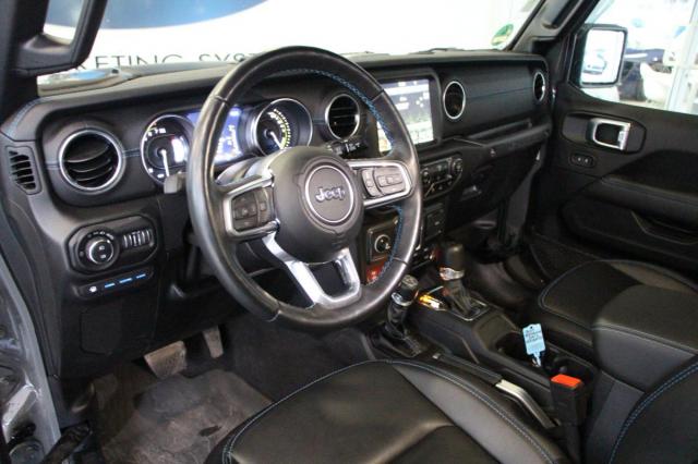 Jeep Wrangler image 4