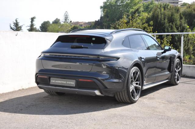 Porsche Taycan image 6