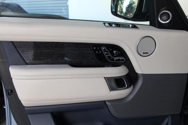 Land Rover Range Rover image 8