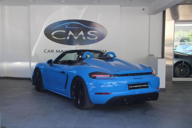 Porsche 718 image 8